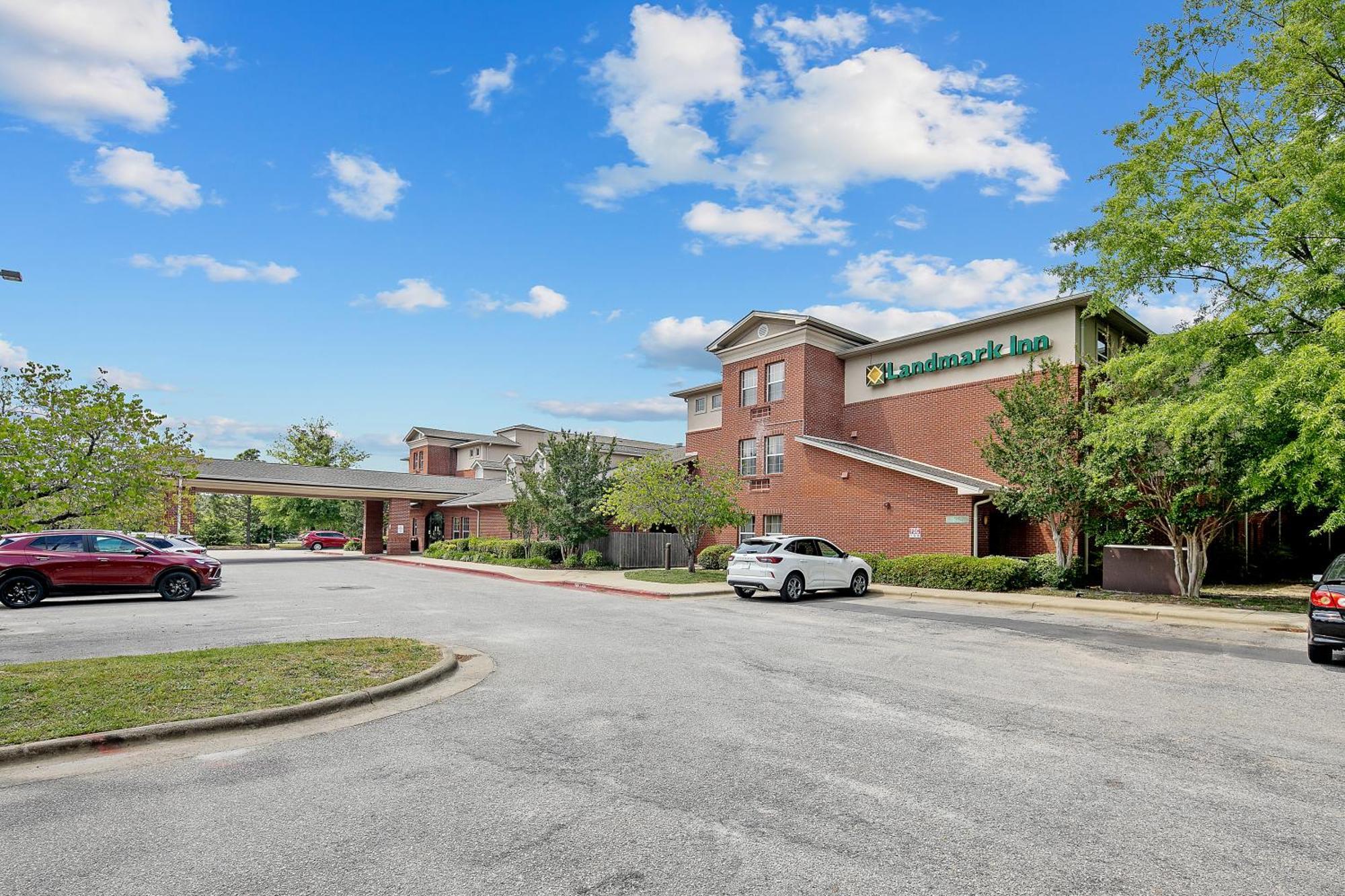 The Landmark Inn Fort Bragg Bagian luar foto
