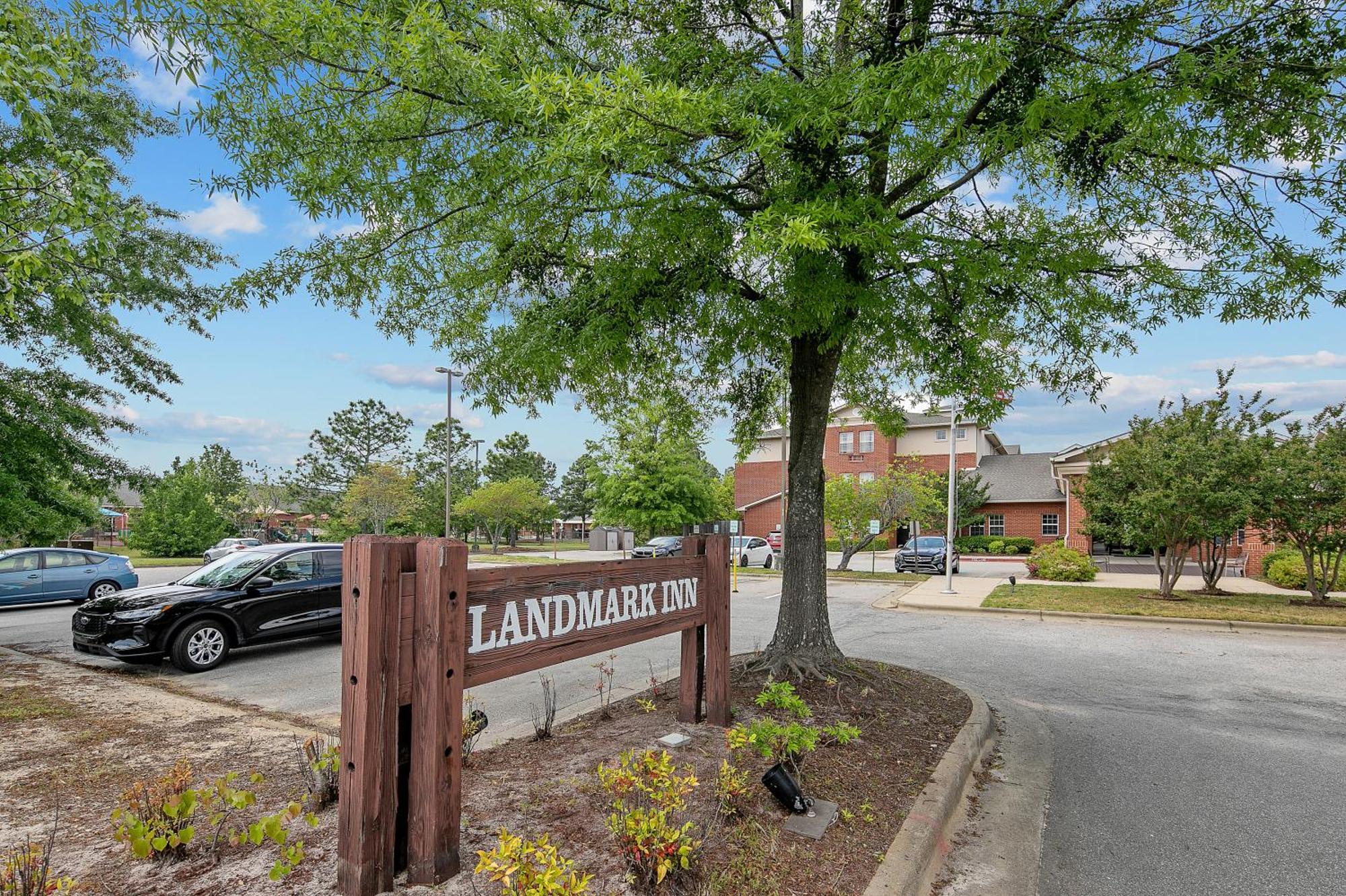 The Landmark Inn Fort Bragg Bagian luar foto